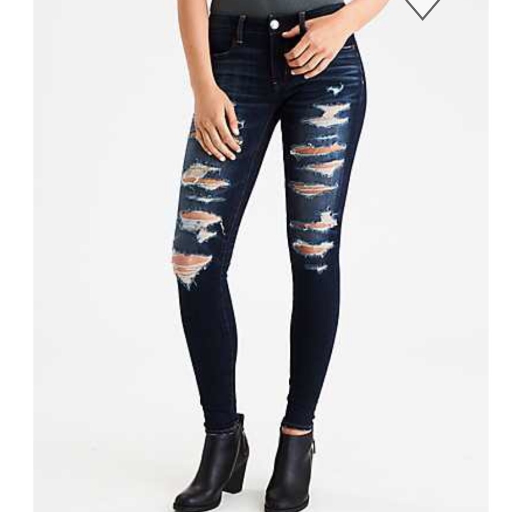 ISO THESE JEANS!